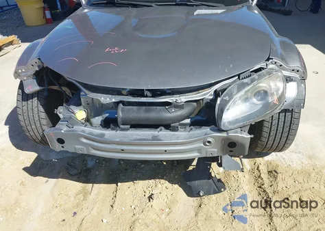 2011 Mazda Mx-5 Miata Grand Touring z USA, uszkodzony, nr VIN JM1NC2PF0B0218574